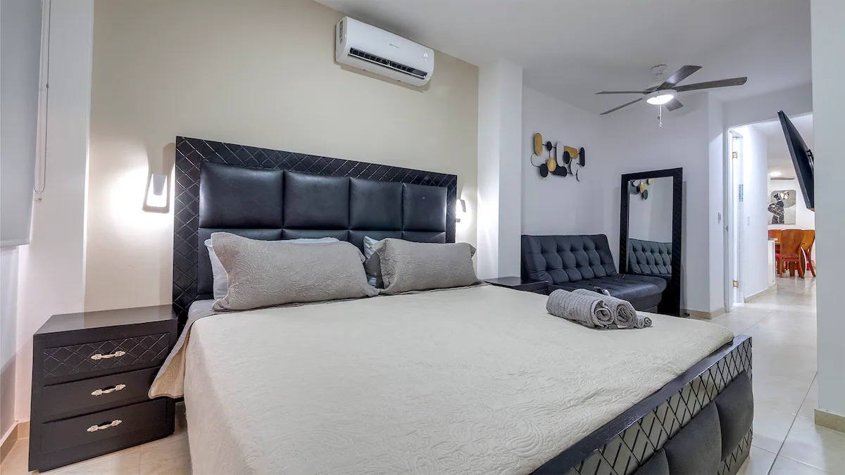 3 Bedroom apartment — balcony