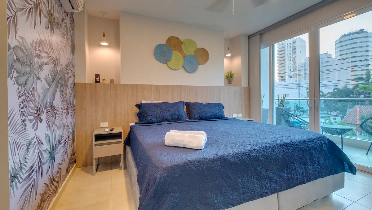 King Room 302 — private bathroom